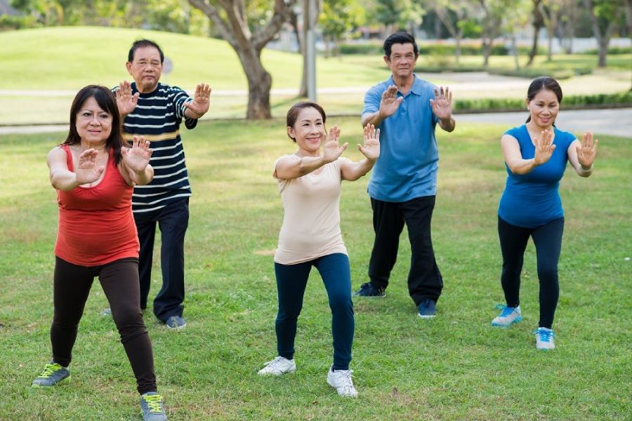 van-dong-phu-hop-duy-tri-linh-hoat-cho-xuong-khop