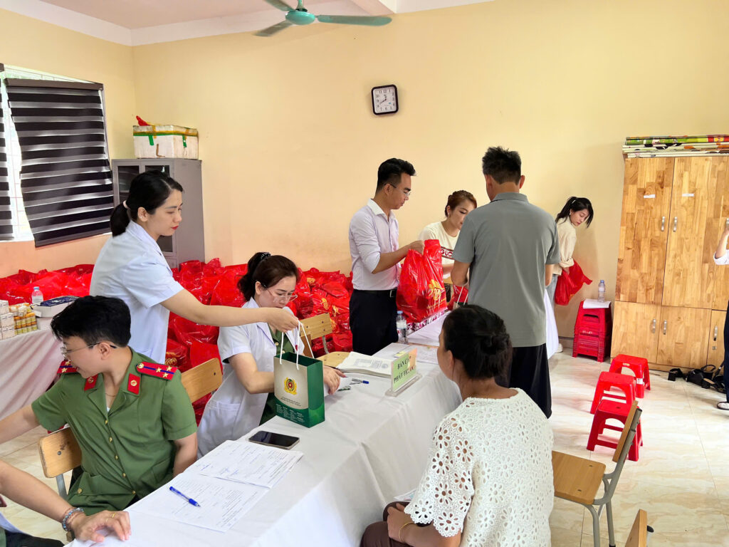 duoc-pham-verasunshine-dong-hanh-cung-cac-don-vi